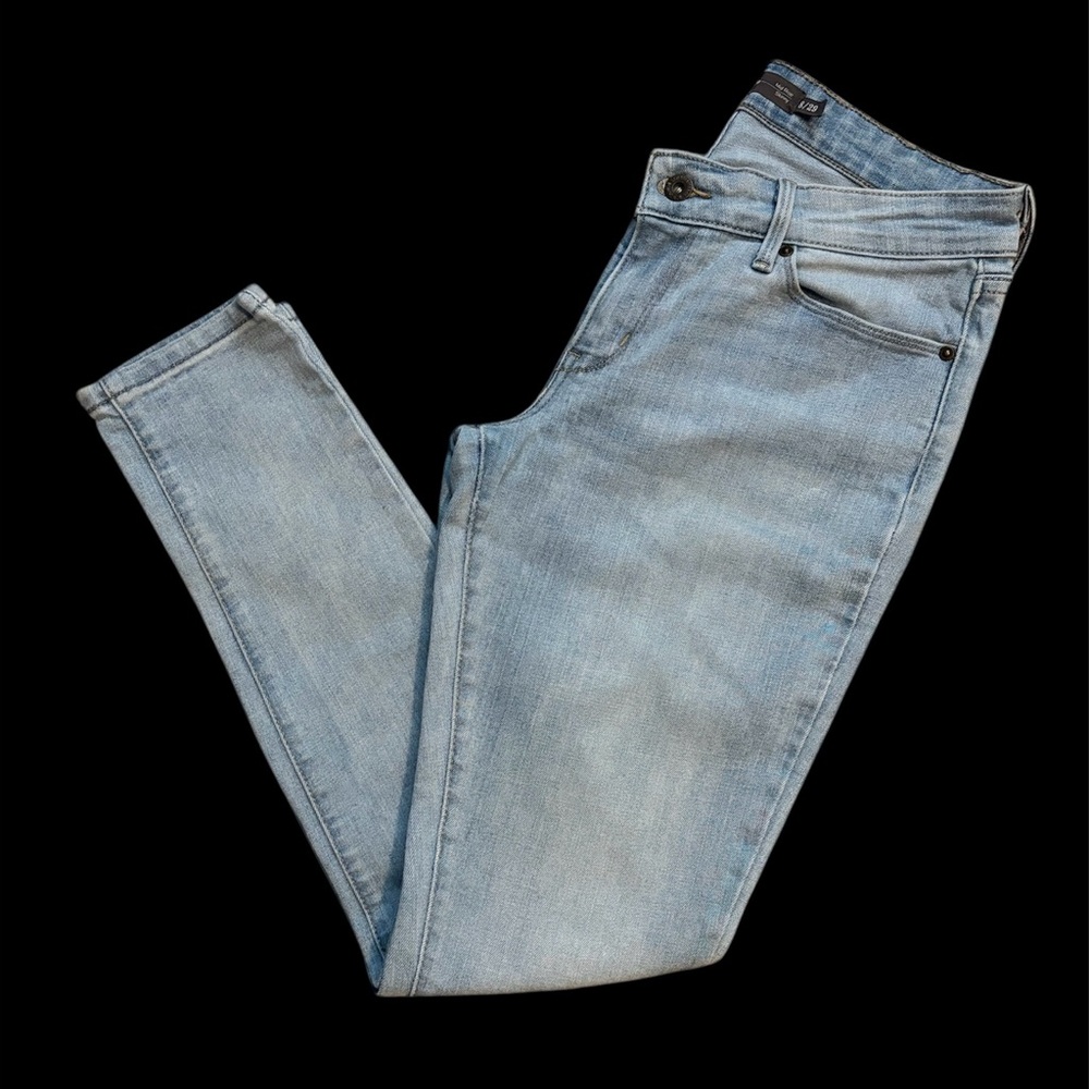 Women’s Levi Demi Curve Mid Rise Skinny Jeans. Size 8/29